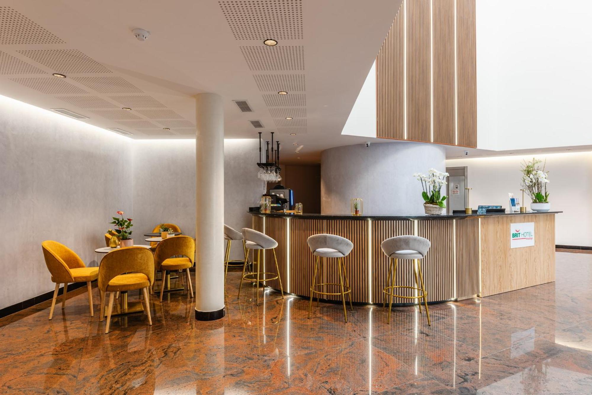 Brit Hotel Privilege Paris Rosny-Sous-Bois Rosny-sous-Bois Exterior foto